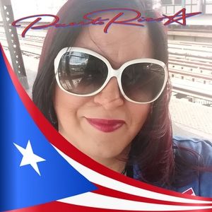 Meet your Posher, Emila